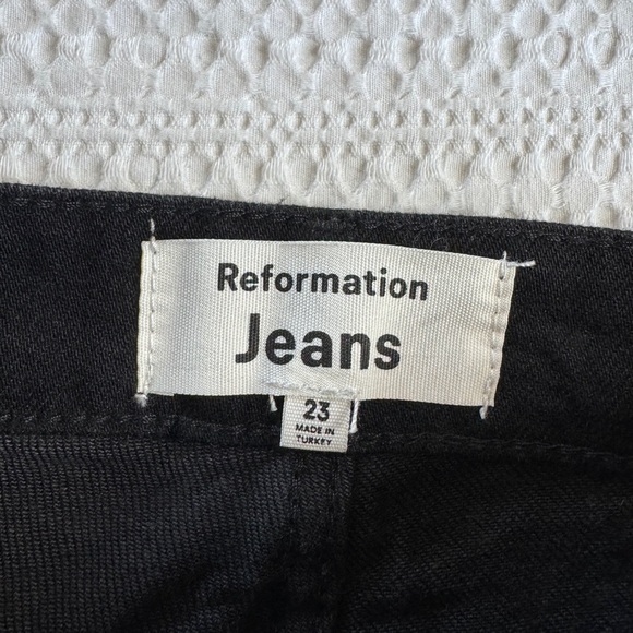 NEW W/ TAGS reformation Liza Slit Hem Ultra High Rise Straight Long Jeans 23 - Picture 6 of 7